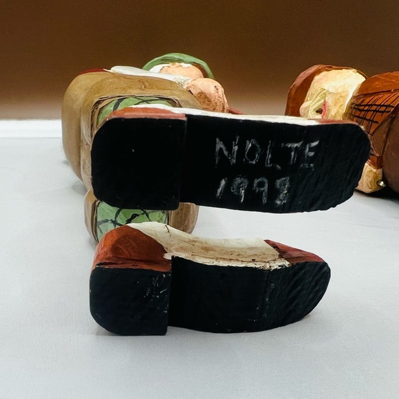 Vintage Standing Golf Figurines - Hand Carved And Signed By Artist - 9” Tall - Picture 9 of 10